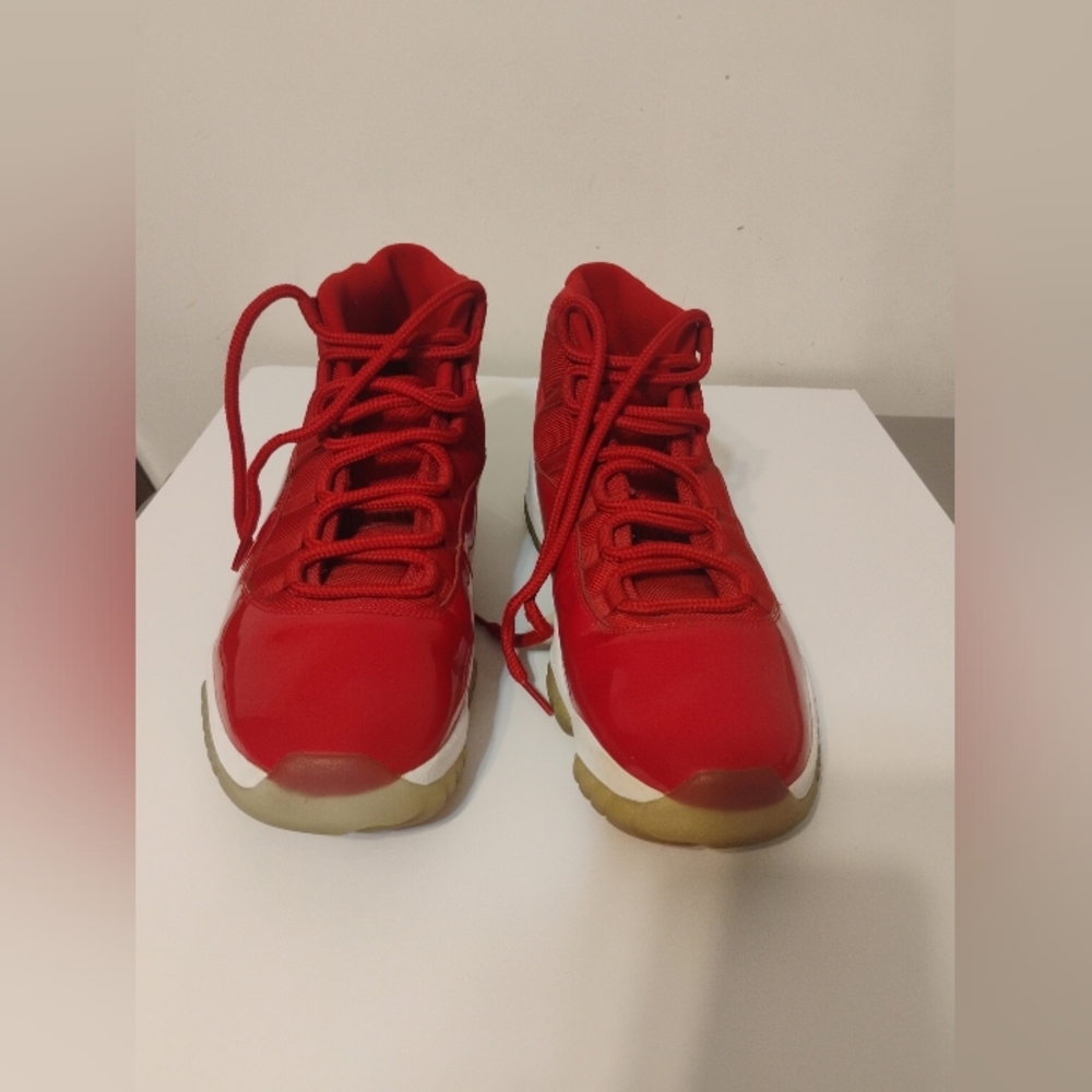 Nike Air Jordan 11 Retro High Win Like '96 Size 13